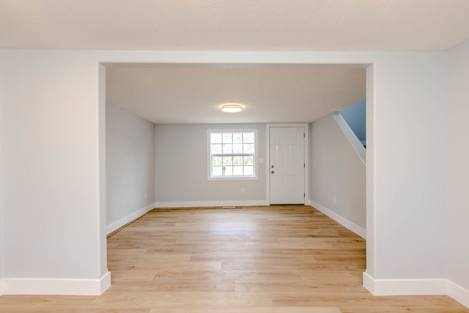 305 Chestnut Street, Hudson, IL 61748