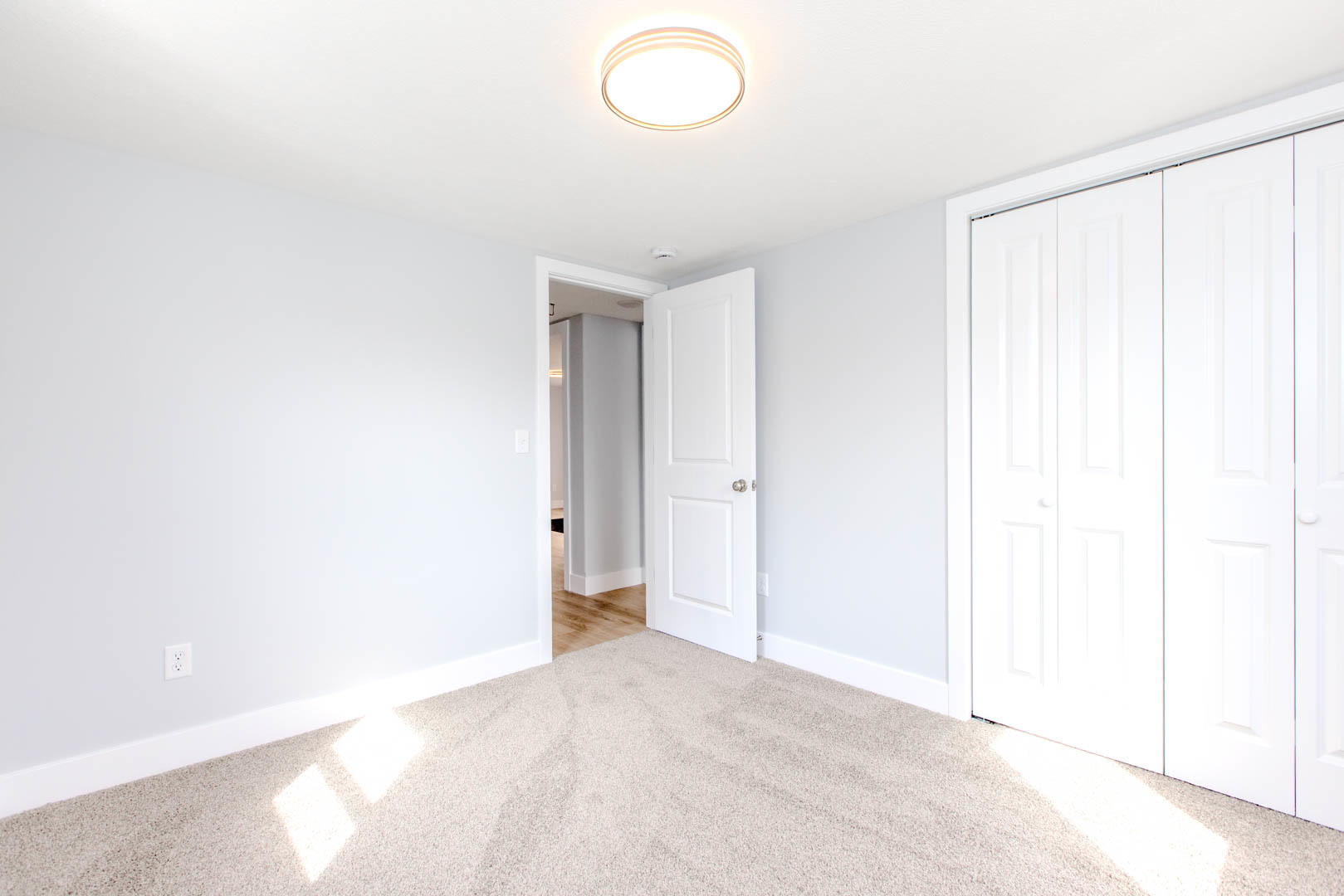 305 Chestnut Street, Hudson, IL 61748