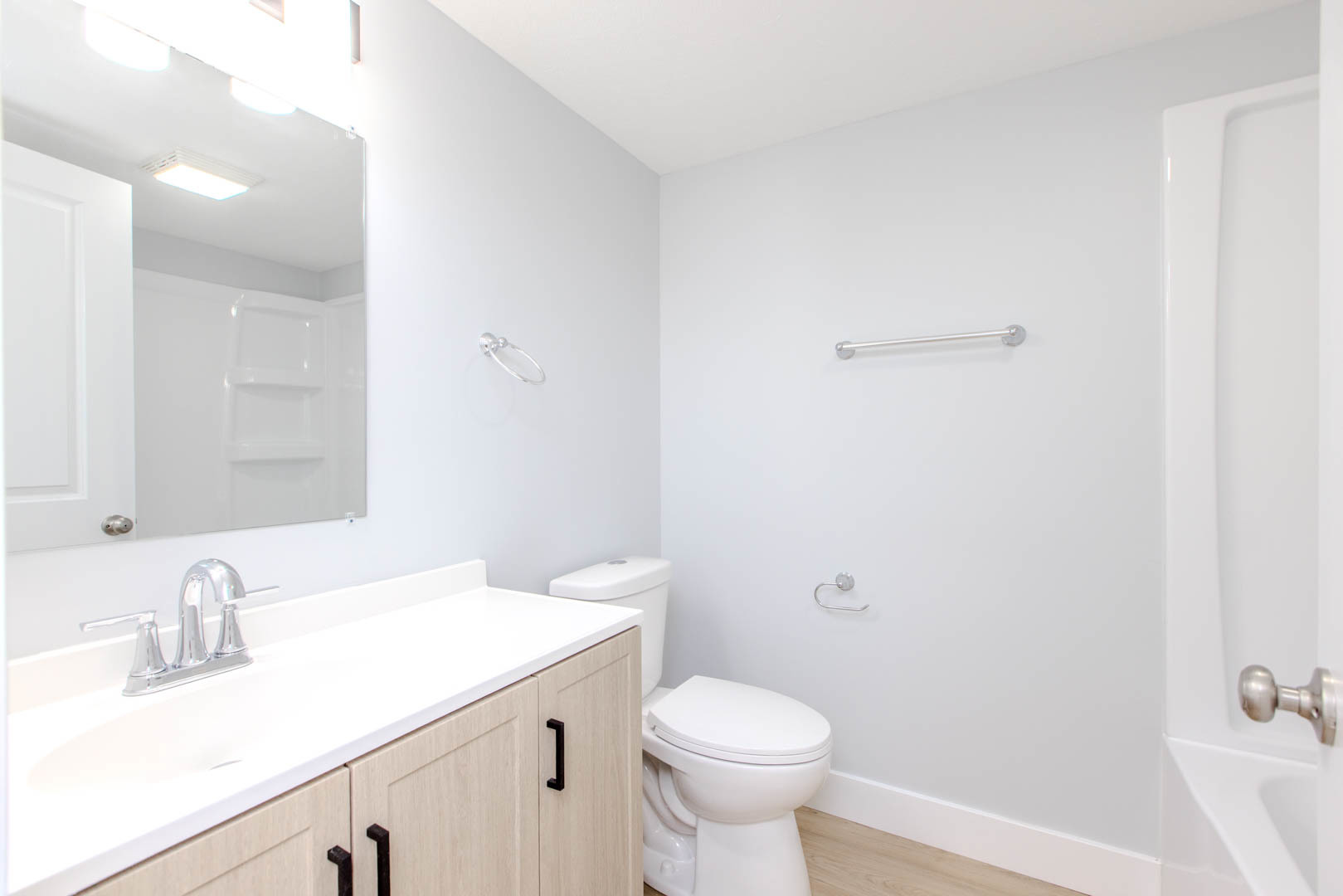 305 Chestnut Street, Hudson, IL 61748