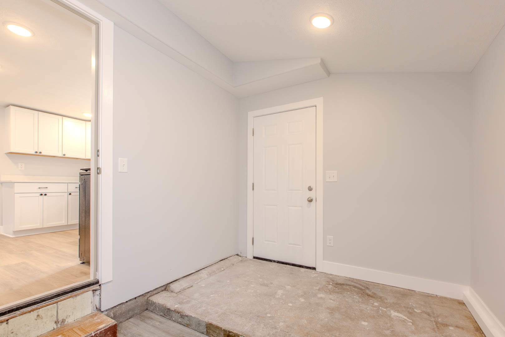 305 Chestnut Street, Hudson, IL 61748