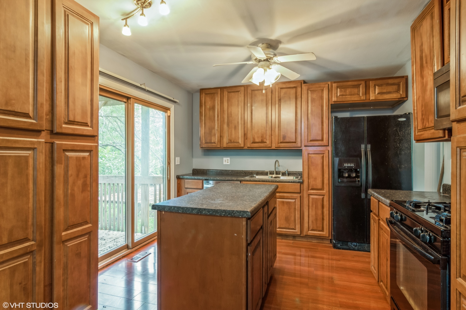 101 SPRINGHILL Drive, Bolingbrook, IL 60440