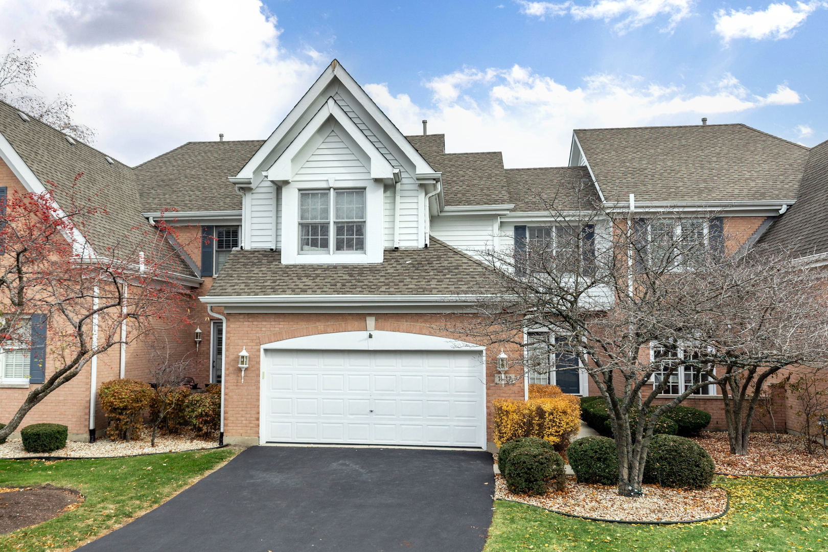 1512 Harbour Towne Place, Naperville, IL 60564