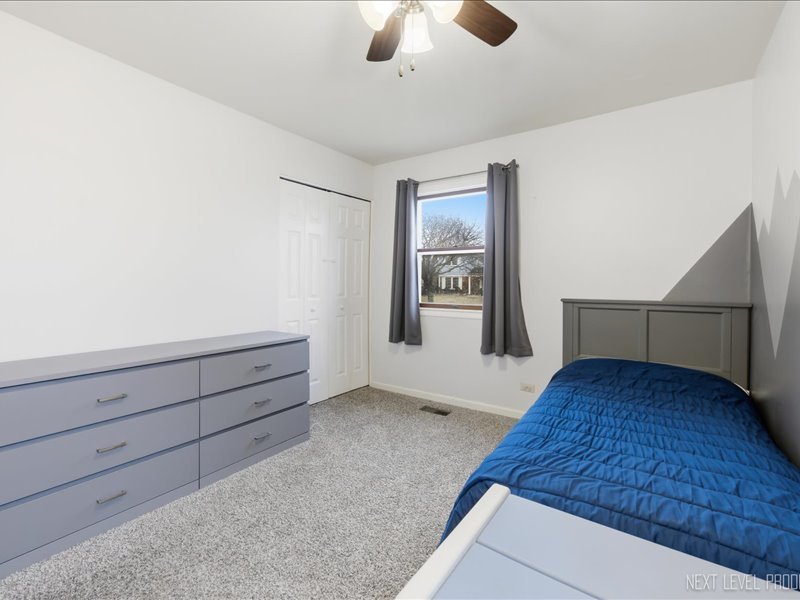 1503 Amherst Drive, Schaumburg, IL 60194