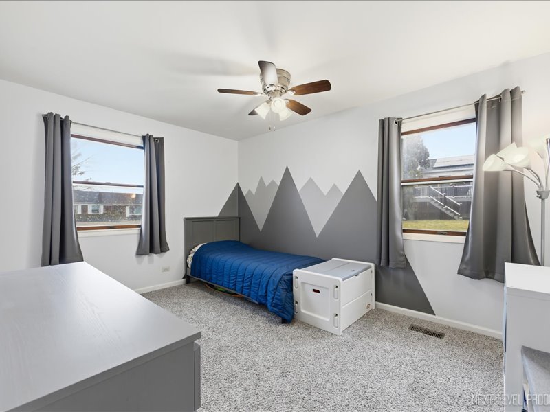 1503 Amherst Drive, Schaumburg, IL 60194