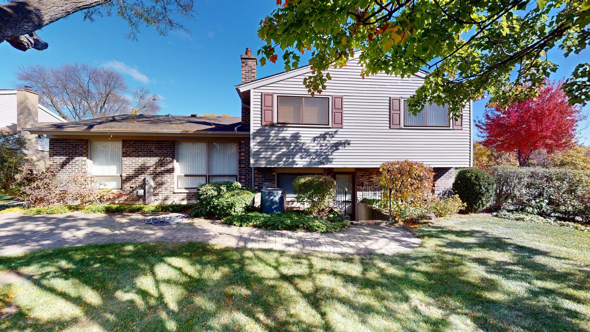 2604 N Prindle Avenue, Arlington Heights, IL 60004
