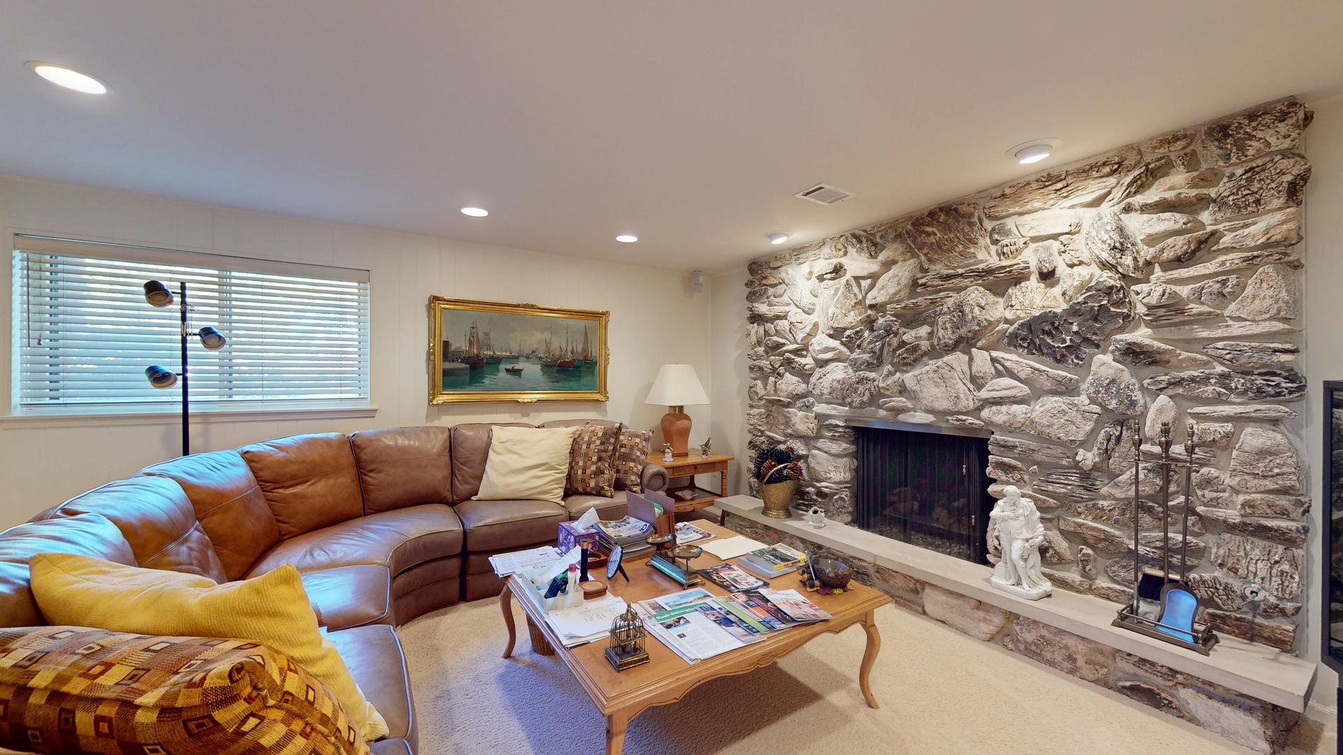 2604 N Prindle Avenue, Arlington Heights, IL 60004