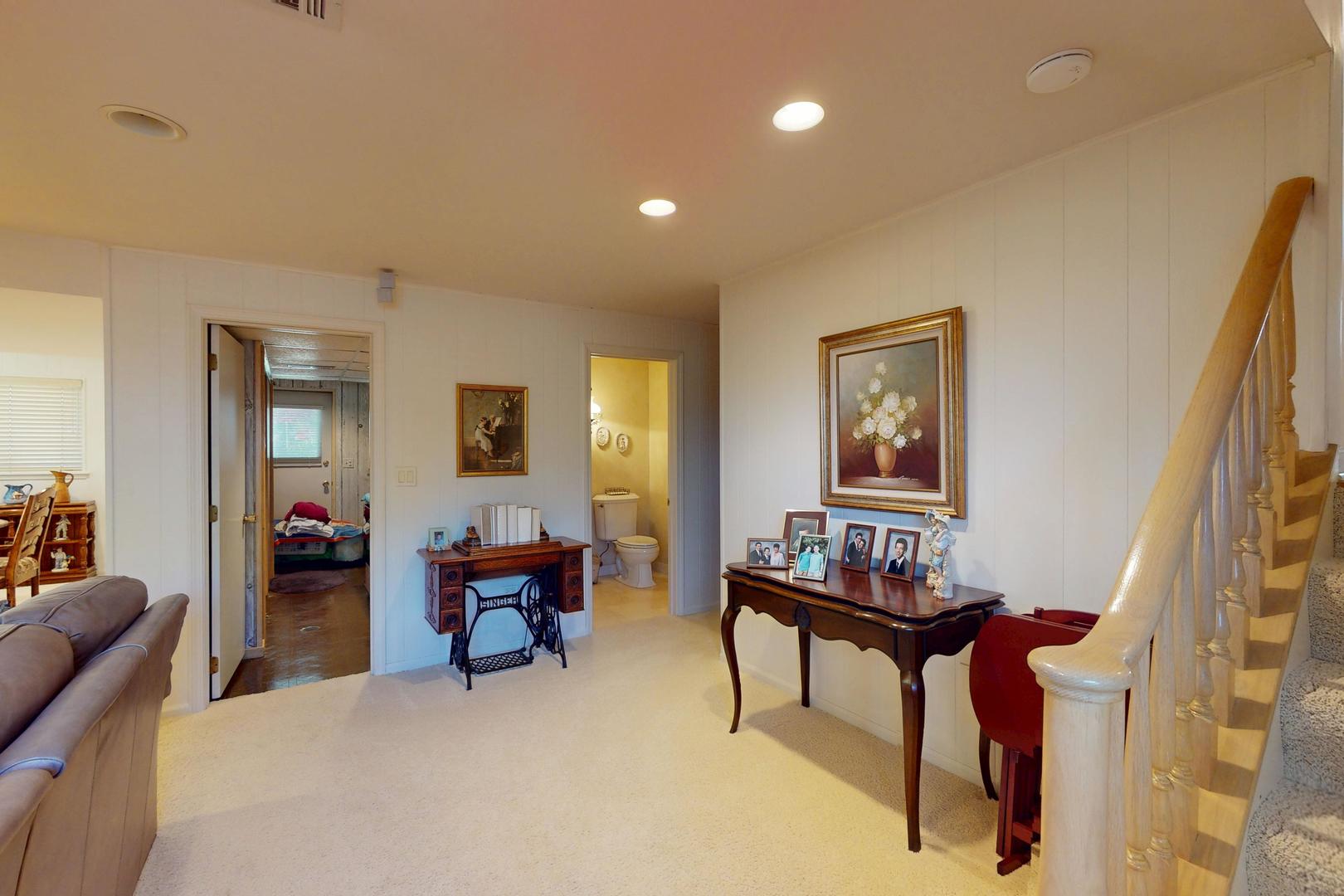 2604 N Prindle Avenue, Arlington Heights, IL 60004