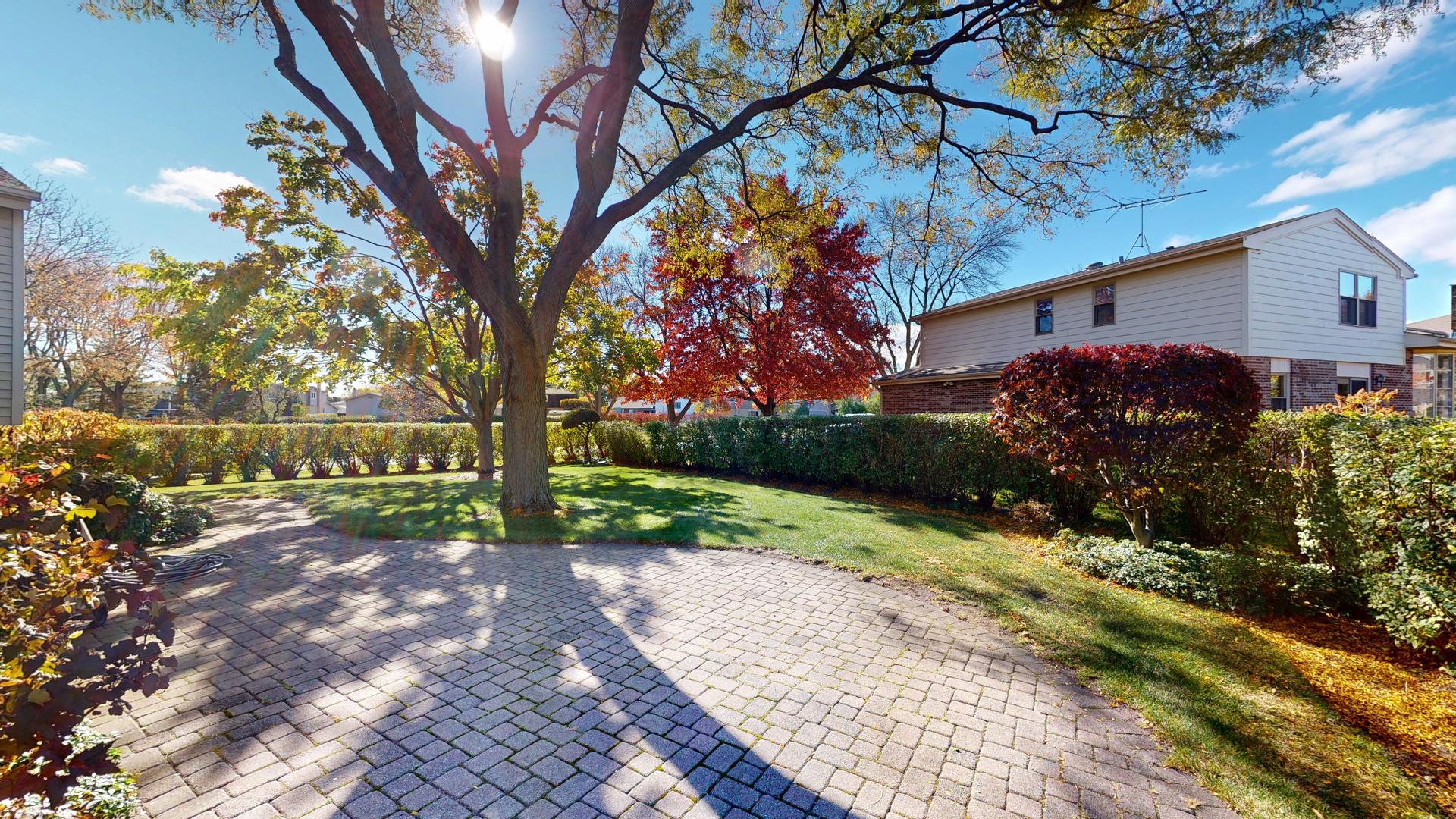 2604 N Prindle Avenue, Arlington Heights, IL 60004