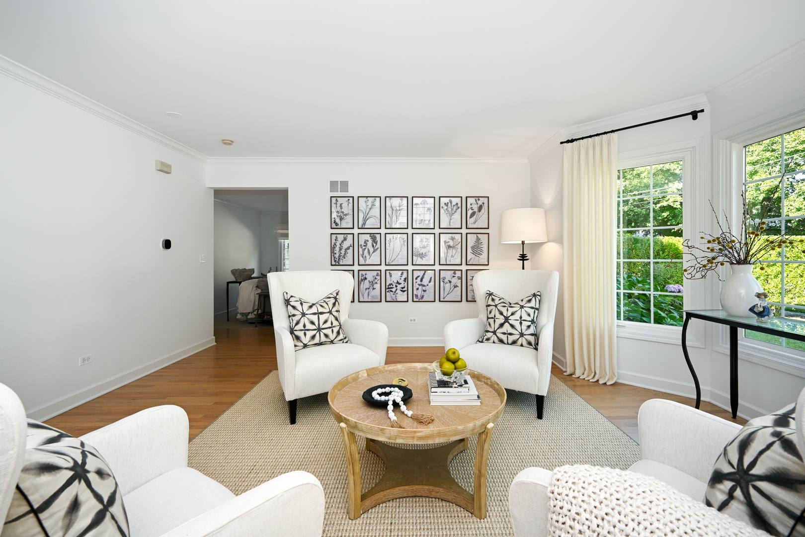 476 Longfellow Avenue, Glen Ellyn, IL 60137