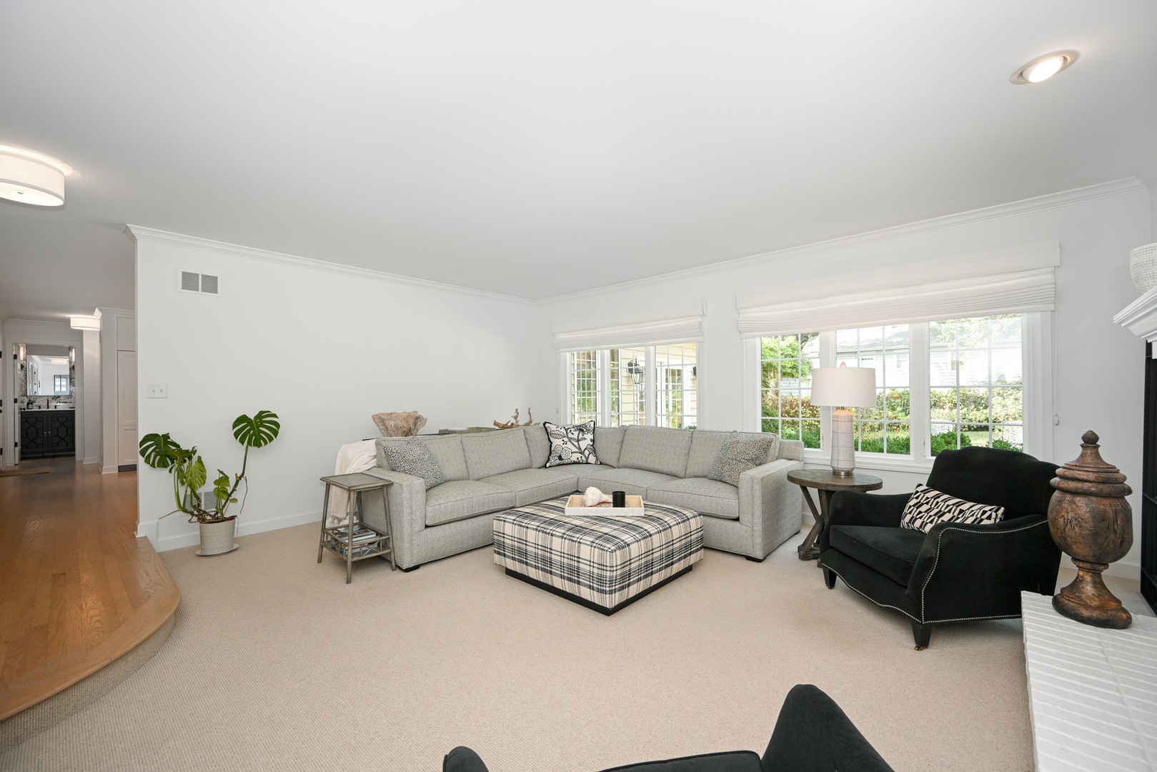 476 Longfellow Avenue, Glen Ellyn, IL 60137