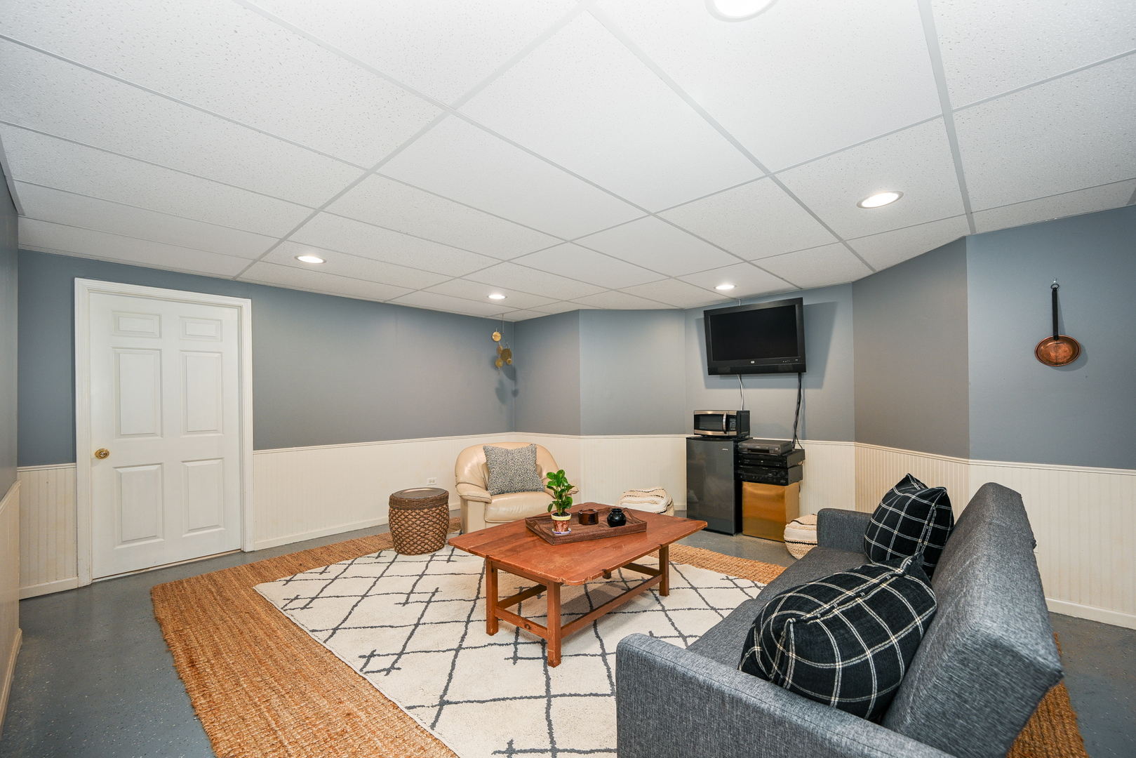 476 Longfellow Avenue, Glen Ellyn, IL 60137