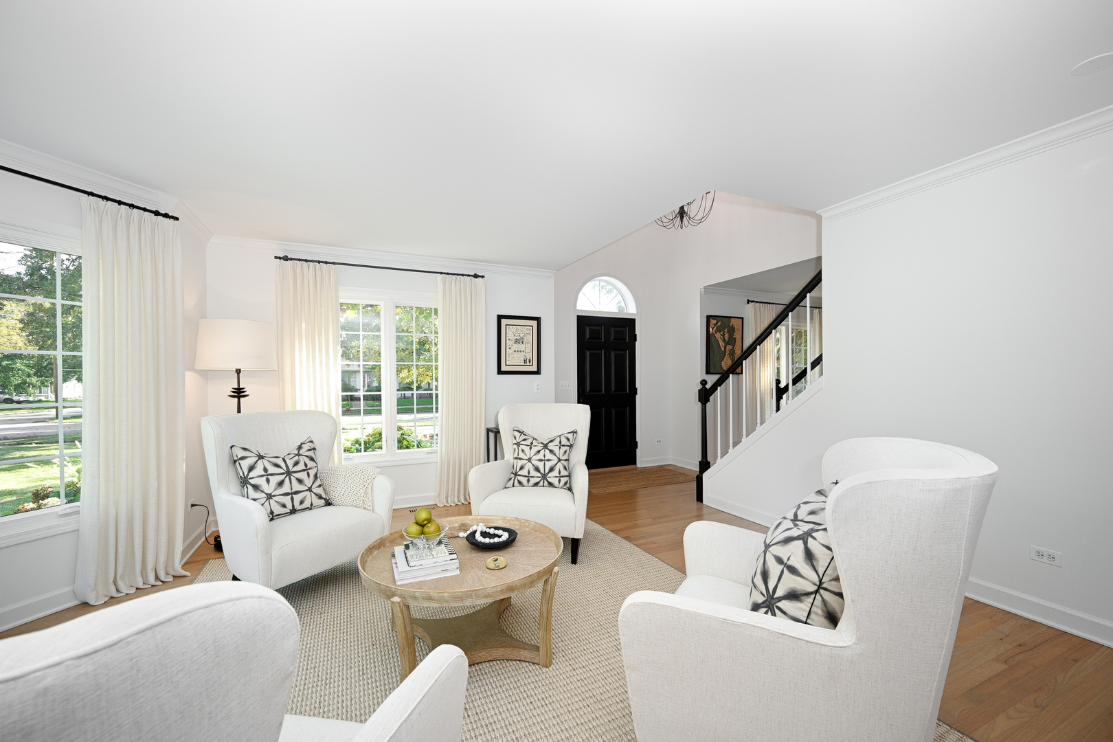 476 Longfellow Avenue, Glen Ellyn, IL 60137