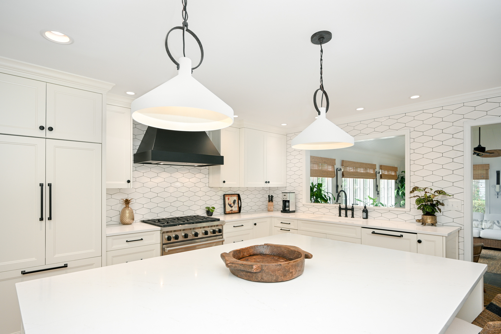 476 Longfellow Avenue, Glen Ellyn, IL 60137