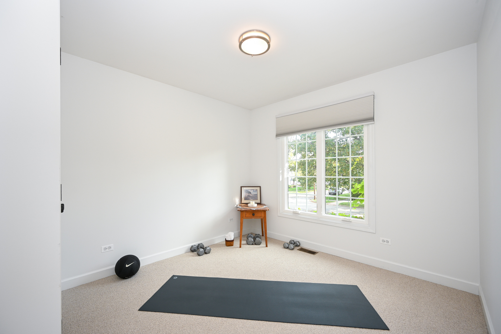 476 Longfellow Avenue, Glen Ellyn, IL 60137