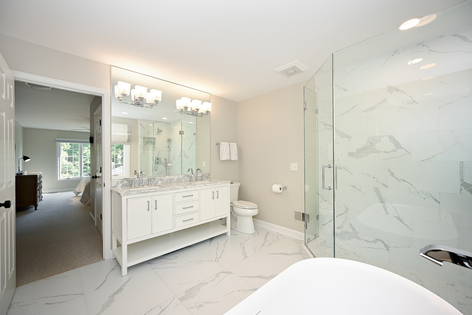 476 Longfellow Avenue, Glen Ellyn, IL 60137