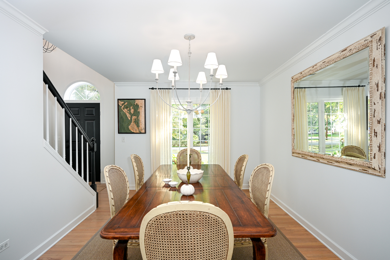 476 Longfellow Avenue, Glen Ellyn, IL 60137