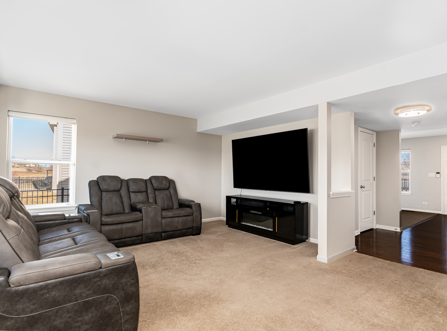 674 Boathouse Road, Pingree Grove, IL 60140