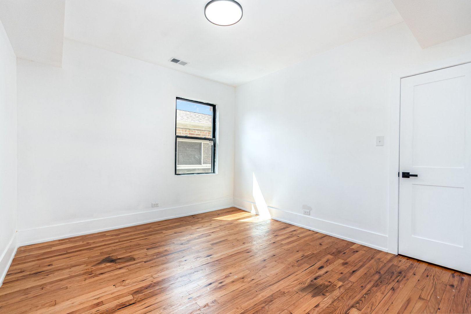 6336 S EBERHART Avenue, Chicago, IL 60637