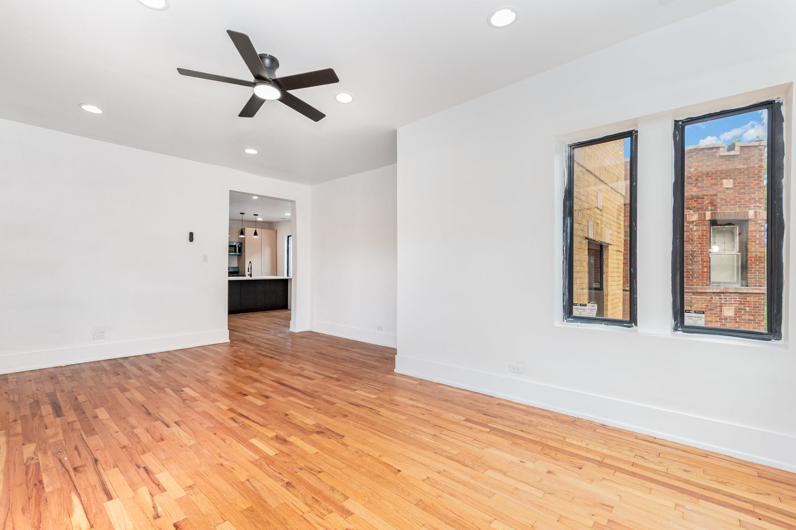 6336 S EBERHART Avenue, Chicago, IL 60637