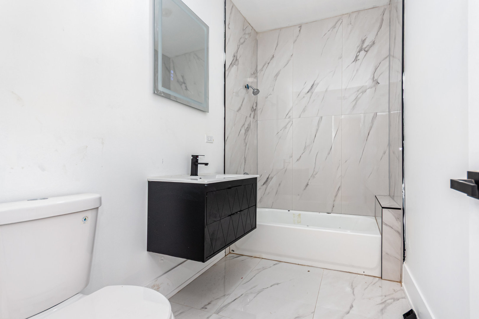 6336 S EBERHART Avenue, Chicago, IL 60637