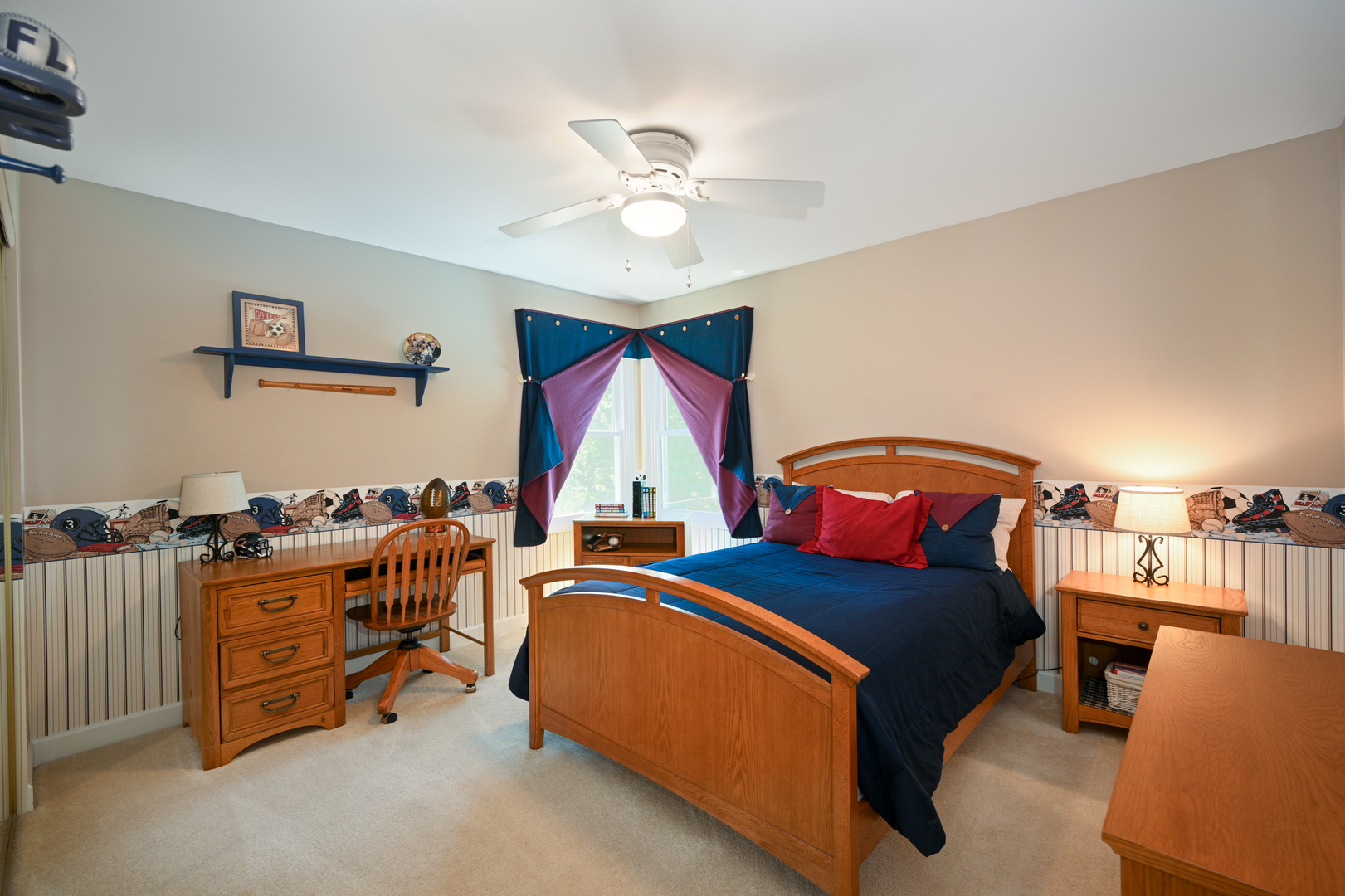 880 Hampton Drive, Carol Stream, IL 60188