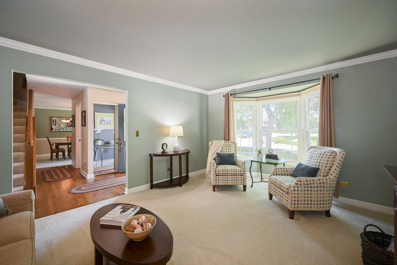 880 Hampton Drive, Carol Stream, IL 60188