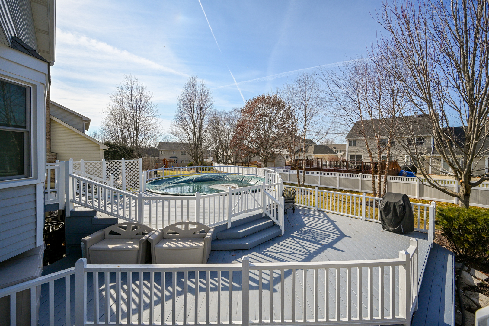 880 Hampton Drive, Carol Stream, IL 60188