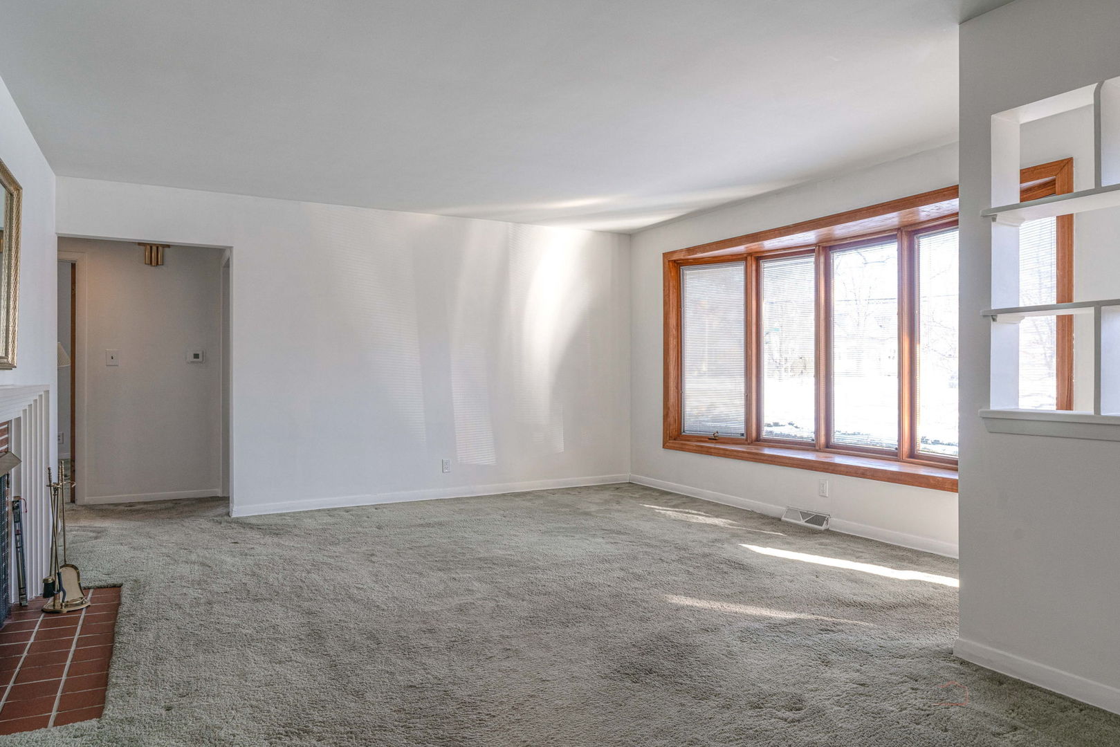 204 Lakeshore Drive, Crystal Lake, IL 60014