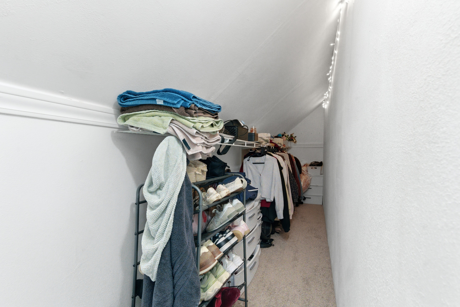 3805 Parkway Lane, Zion, IL 60099