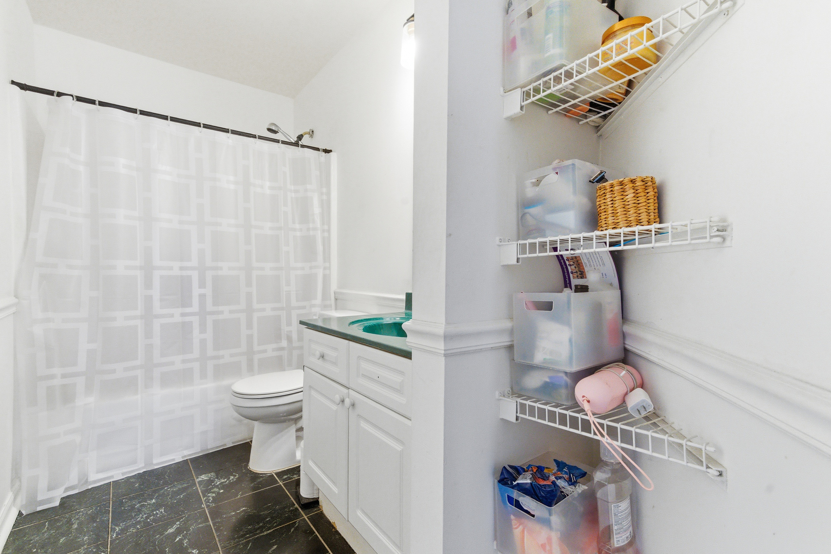 3805 Parkway Lane, Zion, IL 60099