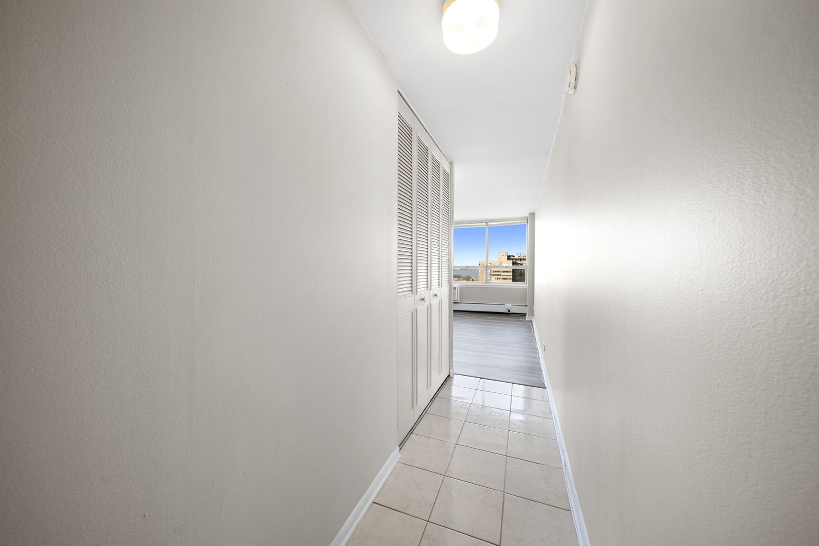 6171 N Sheridan Road #2407, Chicago, IL 60660