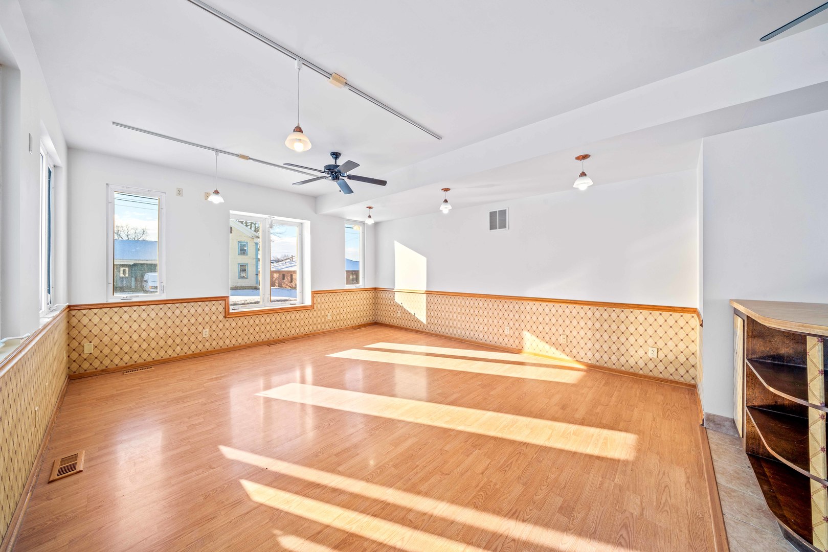 421 E Church Street, Sandwich, IL 60548