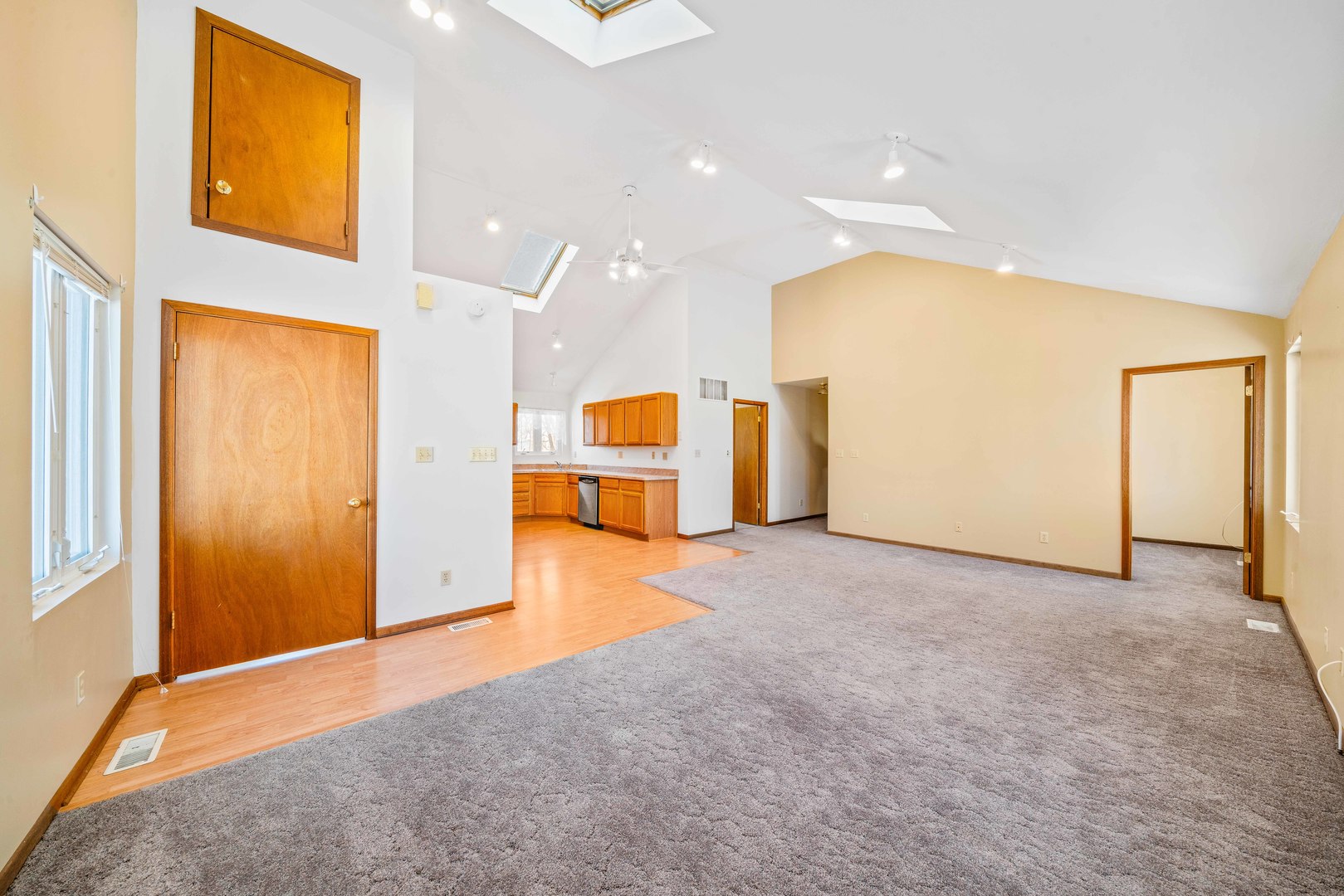 421 E Church Street, Sandwich, IL 60548