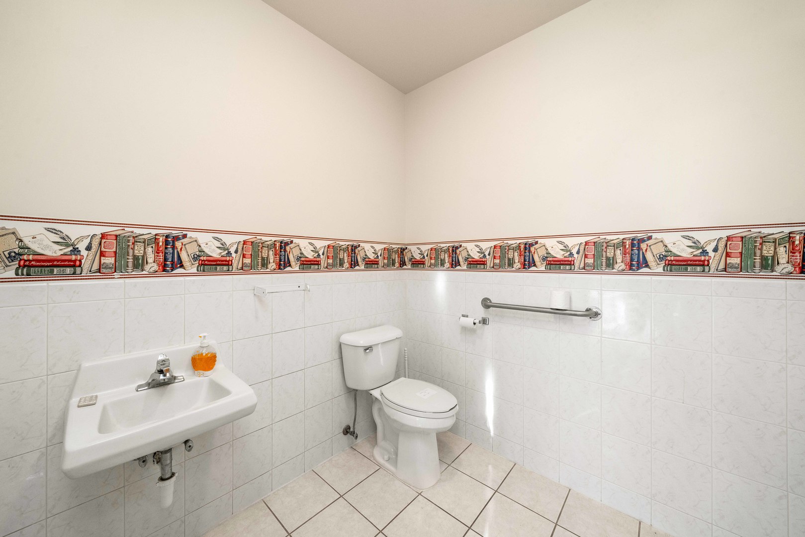 421 E Church Street, Sandwich, IL 60548