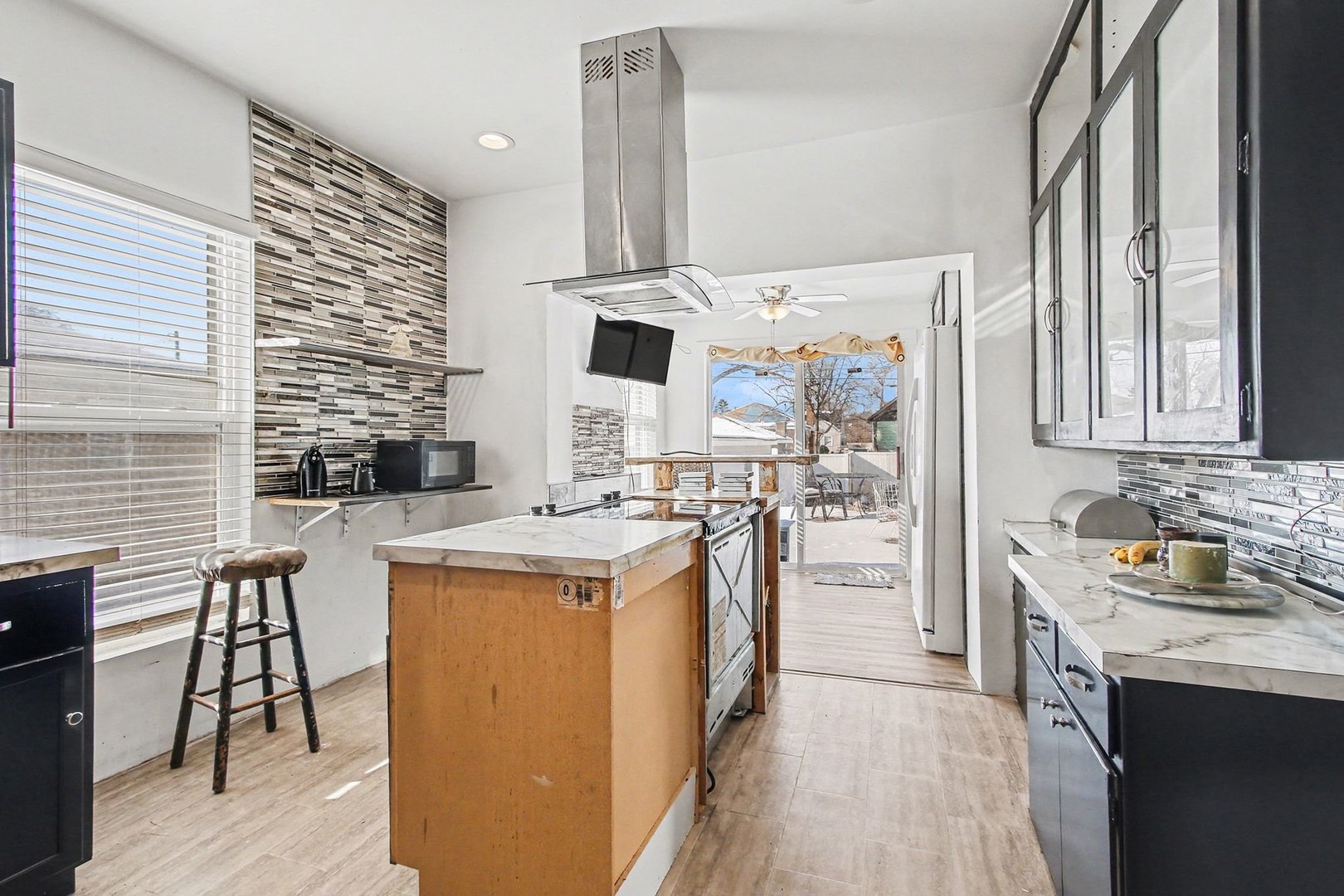 15524 Ashland Avenue, Harvey, IL 60426