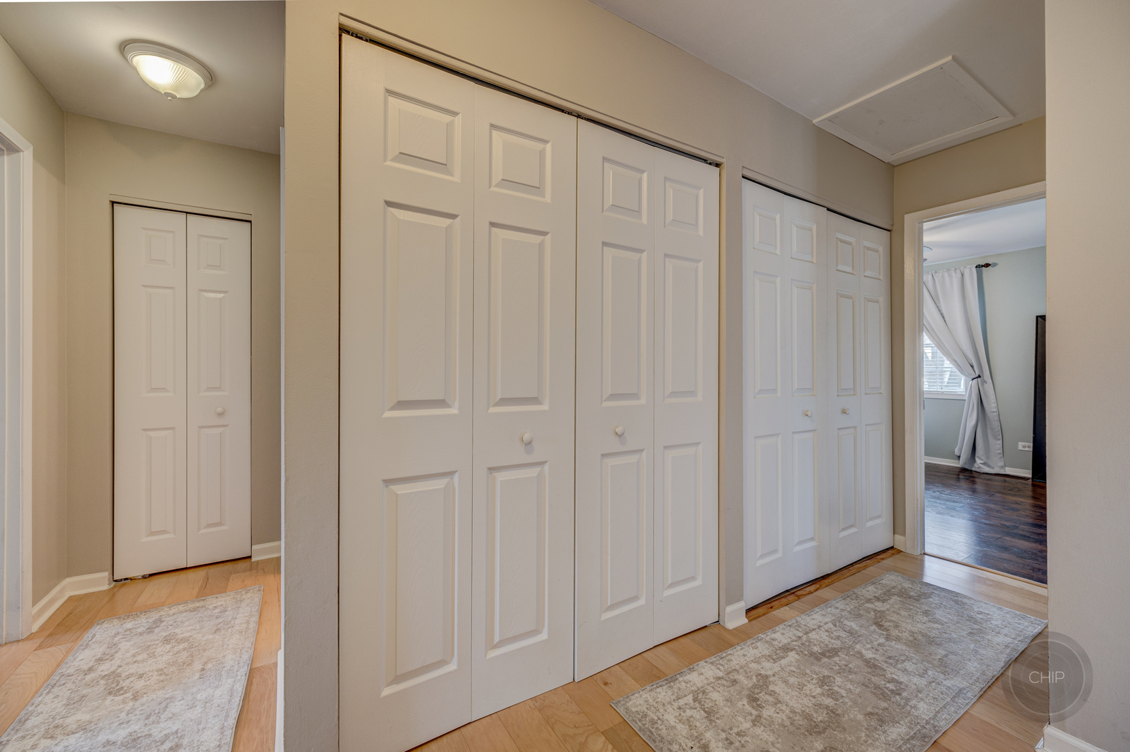 1306 CANYON RUN Road, Naperville, IL 60565