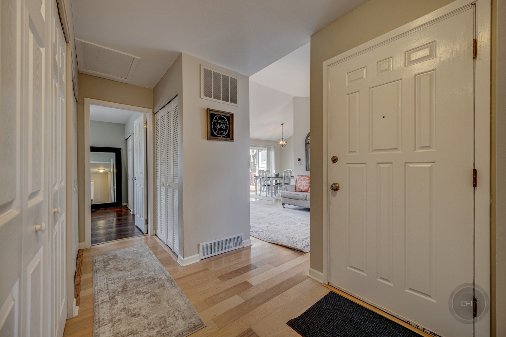 1306 CANYON RUN Road, Naperville, IL 60565