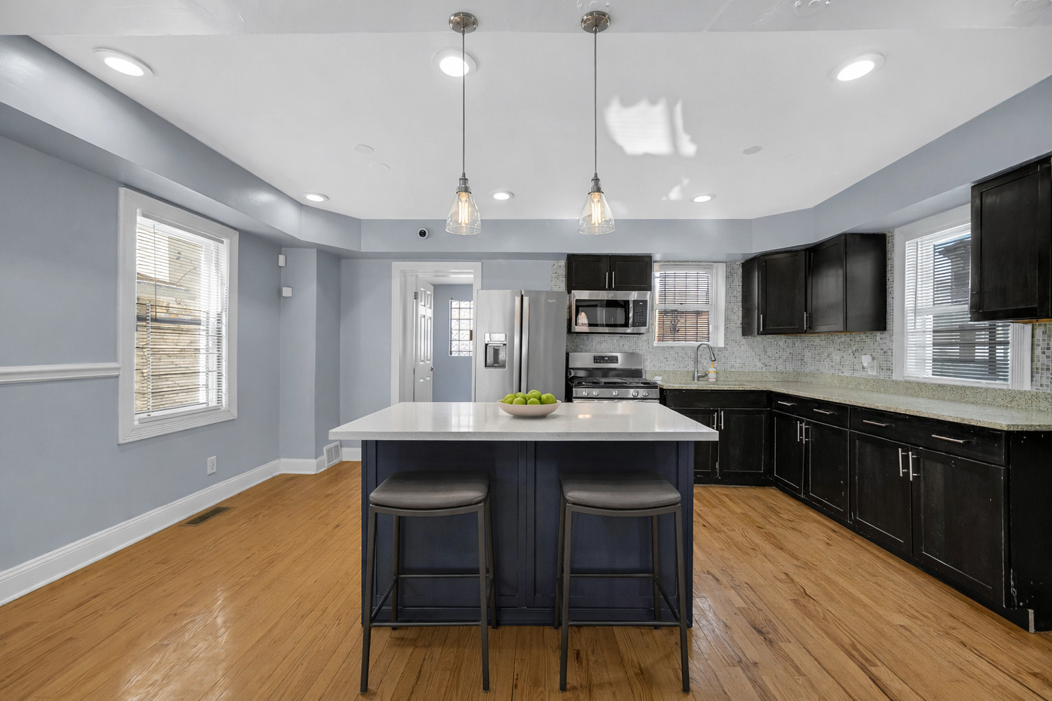 1336 E 73rd Street, Chicago, IL 60619