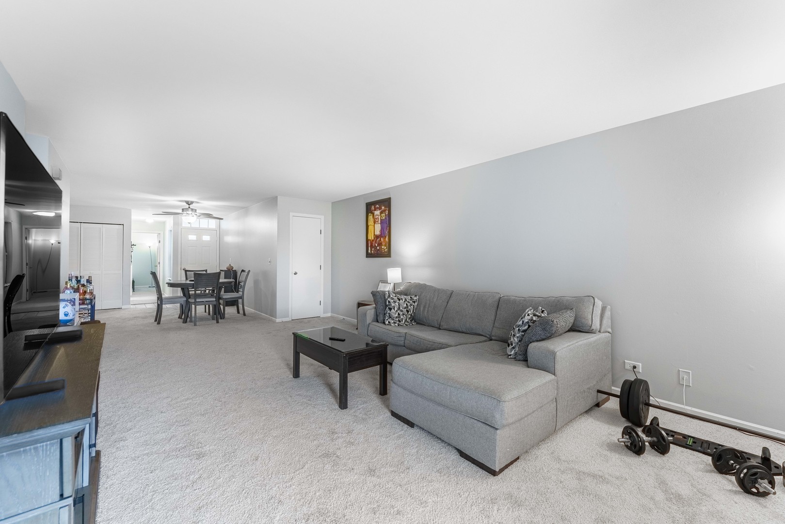 741 W Streamwood Boulevard #A, Streamwood, IL 60107