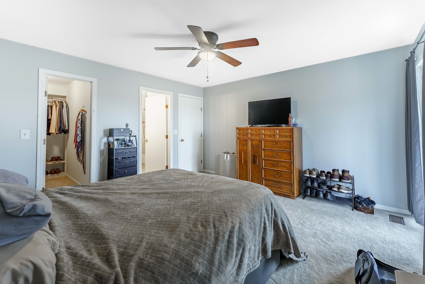 741 W Streamwood Boulevard #A, Streamwood, IL 60107