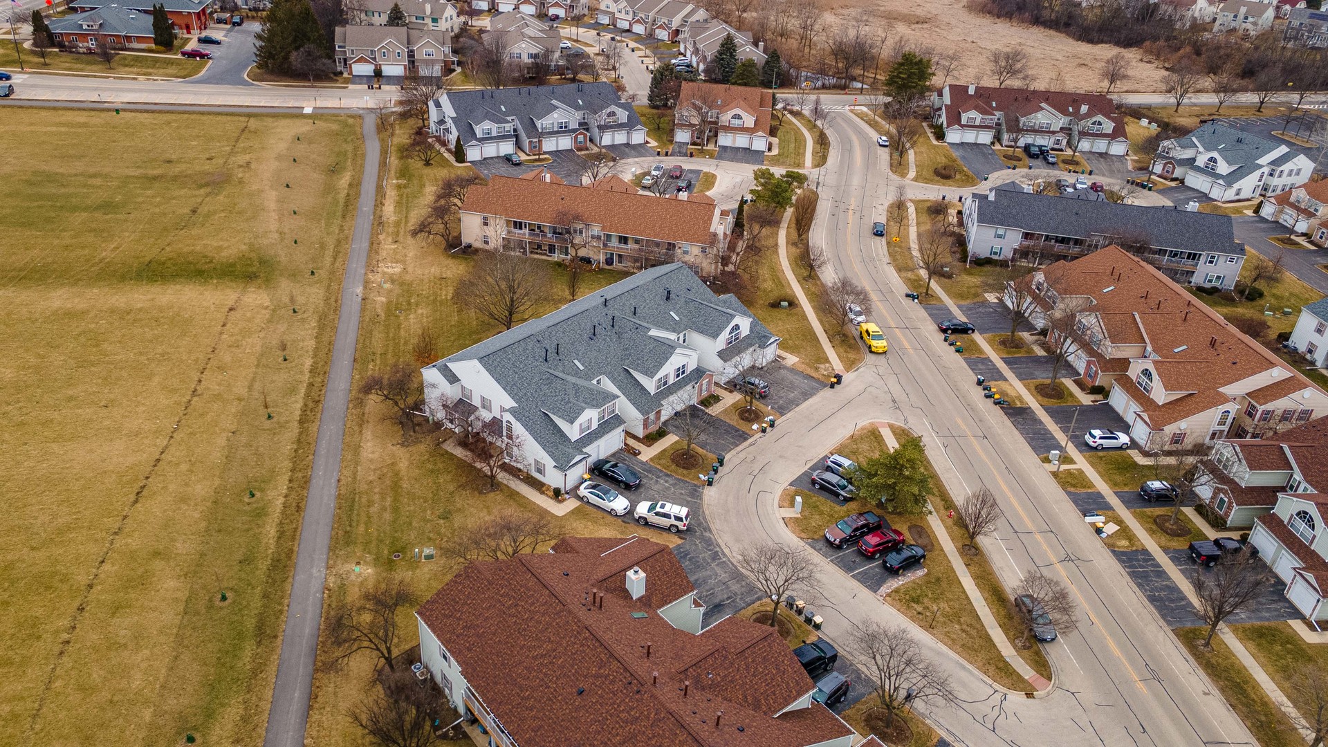 741 W Streamwood Boulevard #A, Streamwood, IL 60107