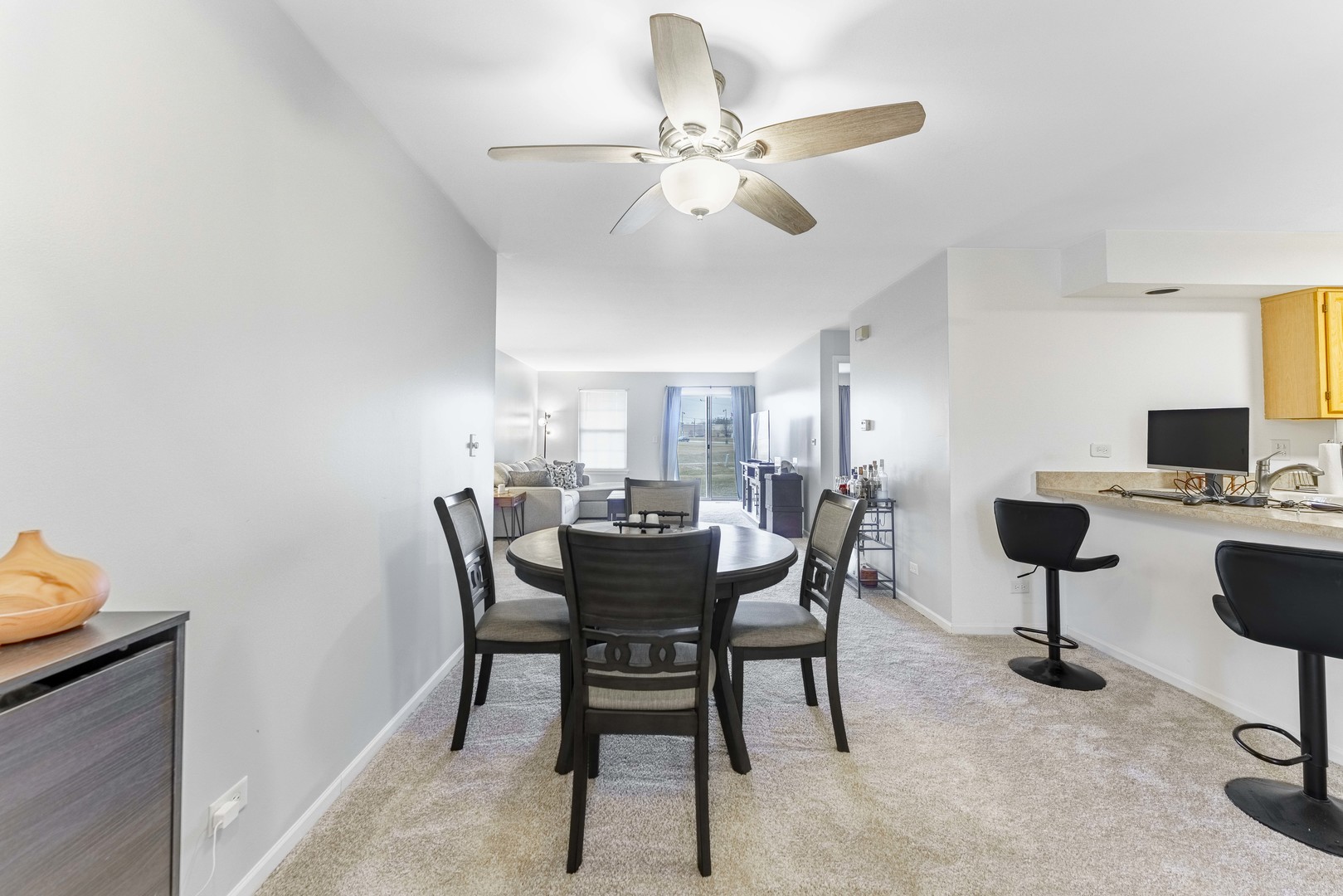 741 W Streamwood Boulevard #A, Streamwood, IL 60107