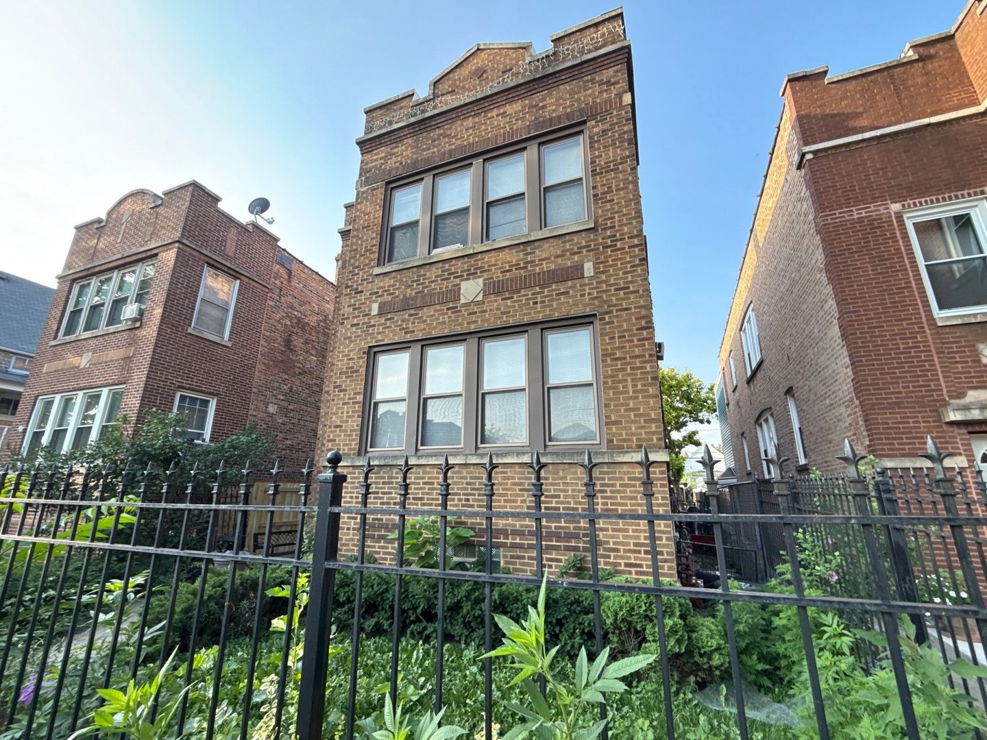 4319 W Potomac Avenue, Chicago, IL 60651