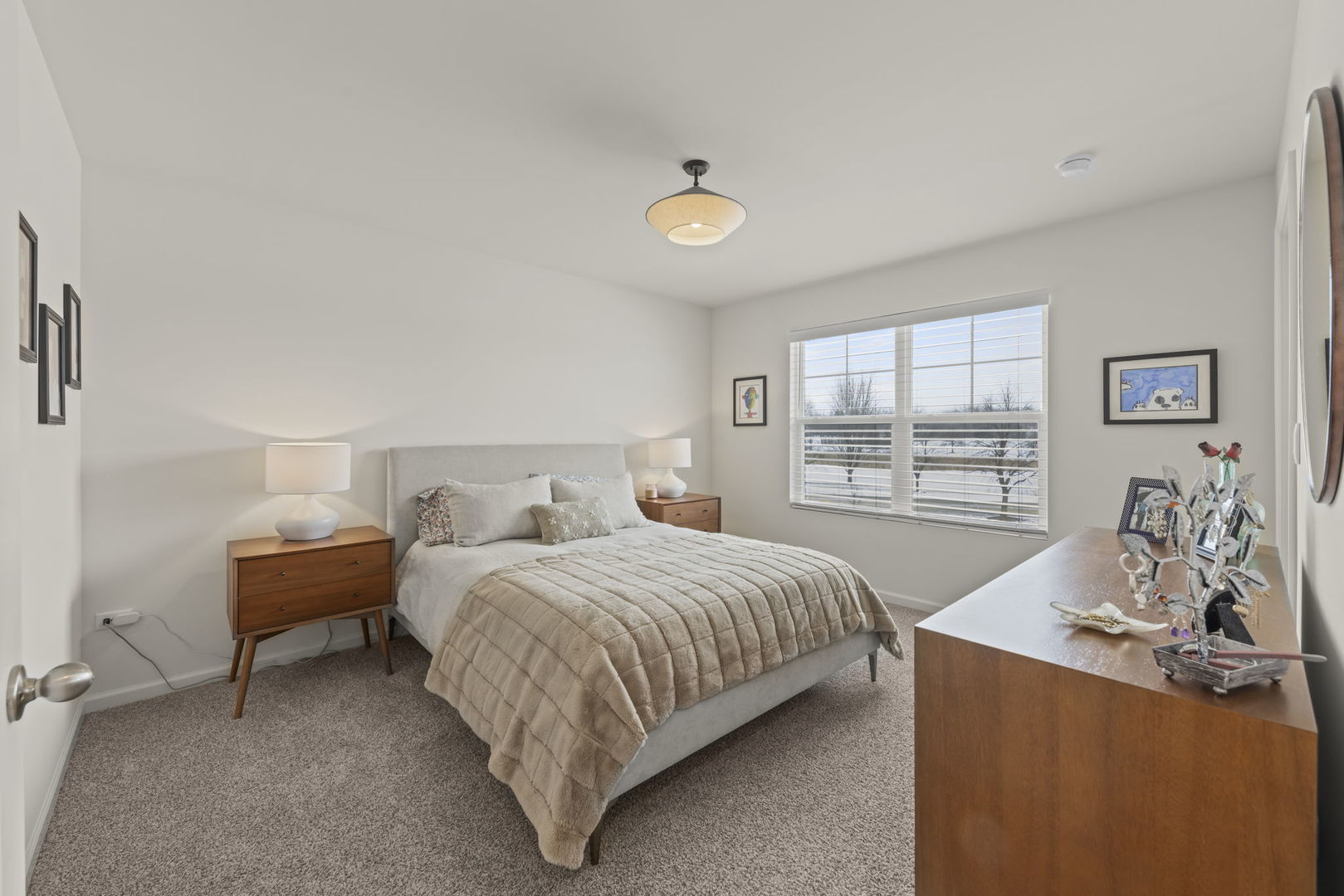 352 Bridgeview Court, St. Charles, IL 60174