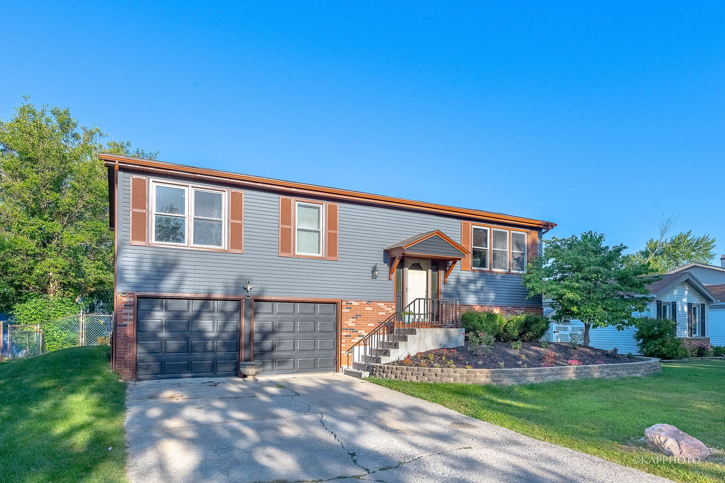 20052 S Sycamore Drive, Frankfort, IL 60423