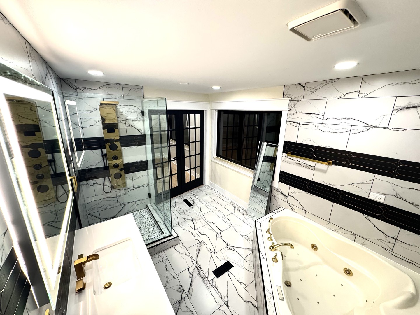 Willowbrook, IL 60527