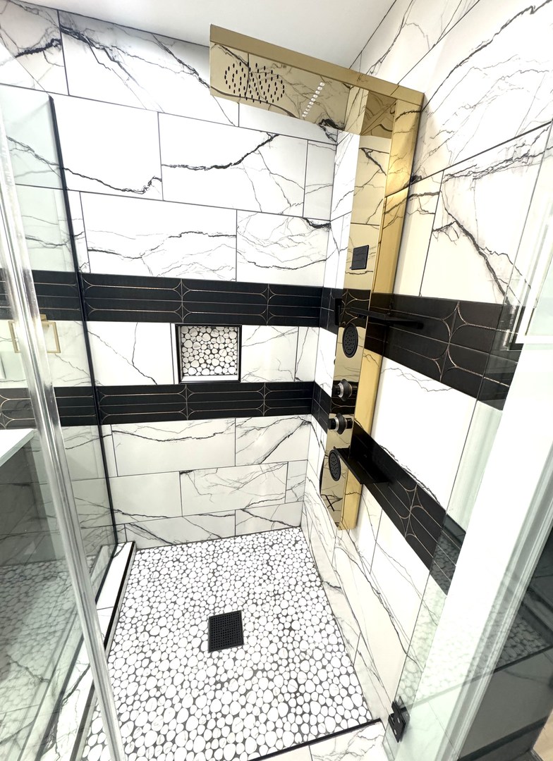 Willowbrook, IL 60527