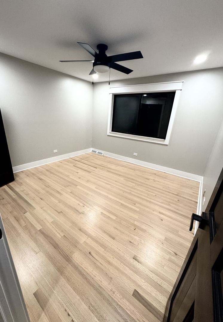 Willowbrook, IL 60527