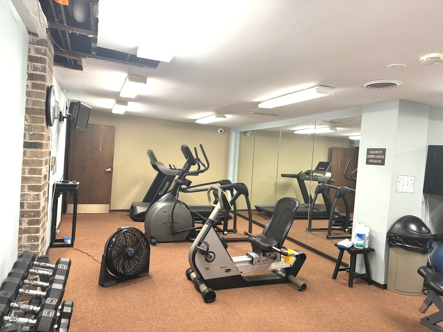 Willowbrook, IL 60527