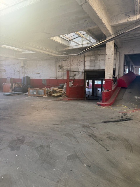 303 S Main Street, Bloomington, IL 61701